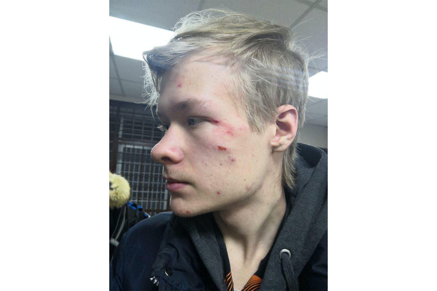 В Новосибирске полицейские избили протестующего Даниила Силантьева / Фото: Апология протеста