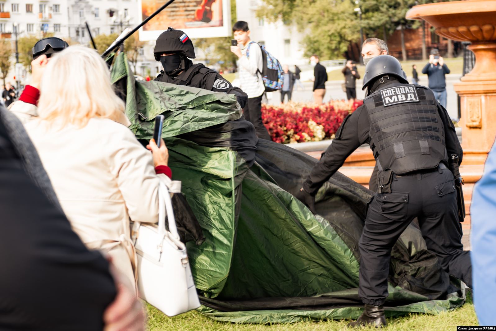 Палатки на протесте в поддержку Сергея Фургала, 10 октября 2020 год / Фото: Ольга Цыкарева для «Сибирь. Реалии»