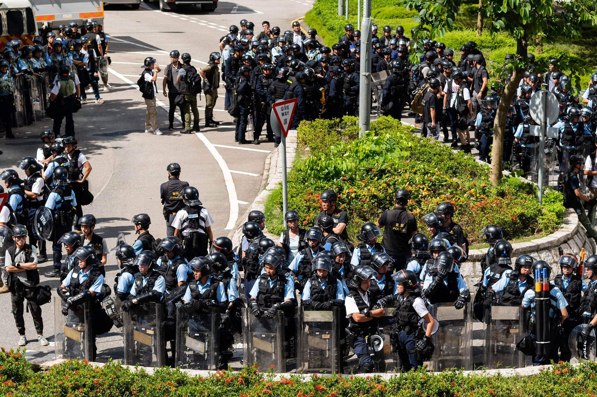 Полиция на протесте 1 июля 2019 года, Гонконг / Фото:<a href="https://www.flickr.com/photos/doctorho" target="_blank">doctorho</a>,CC BY-NC-ND 2.0