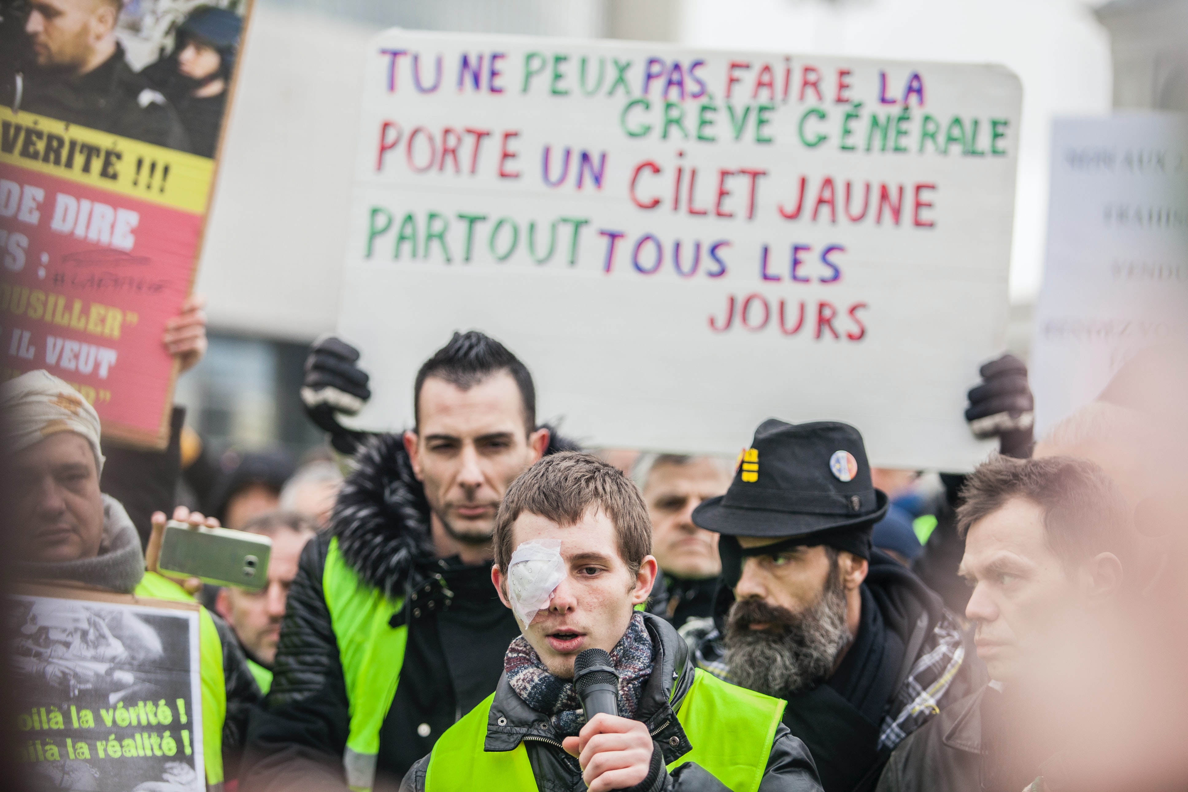 Протест  «желтых жилетов» Париж, Франция / Фото: Norbu Gyachung, Unsplash
