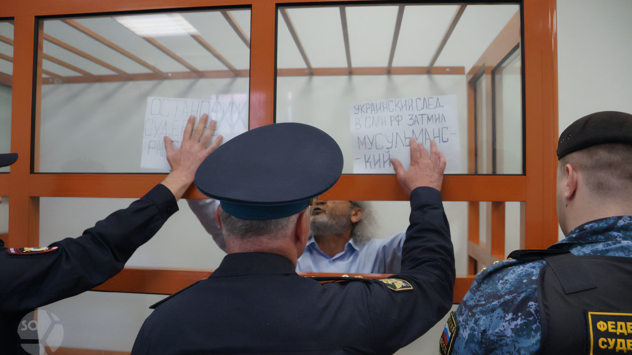 Бахром Хамроев во 2-м Западном окружном военном суде, 23 мая 2023 года / Фото: Влада Макейчик, SOTAvision