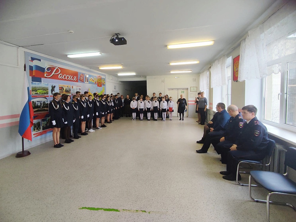 «День полиции-2022» в школе №9 города Ефремова, 10 ноября 2022 год / Фото с сайта школы