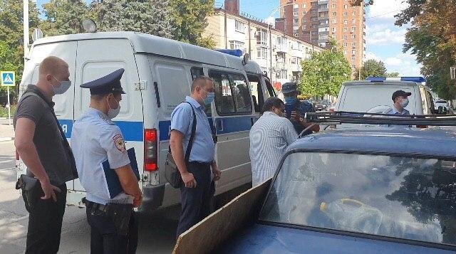 В городе Шахты задержали участника акции в поддержку протестующих в Хабаровском крае