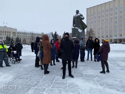 В Архангельске на митинге против QR-кодов задержали двух активистов и журналиста