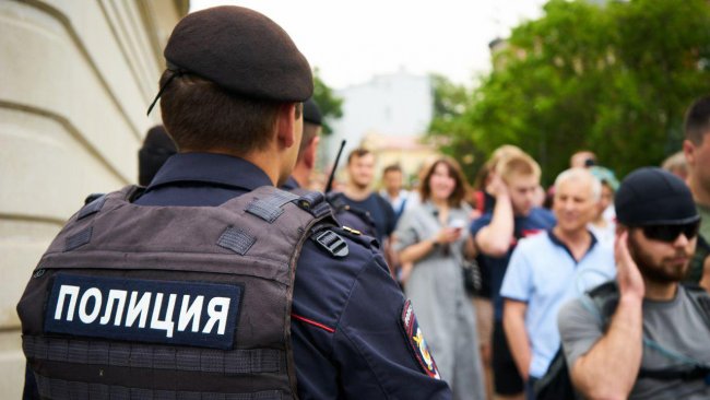 В Подмосковье полиция массово навещает участников марша в поддержку Голунова