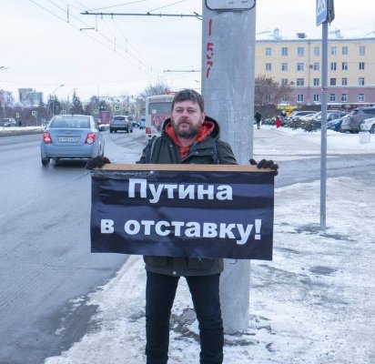 Экс-координатора штаба Навального в Барнауле приговорили к 9 годам колонии