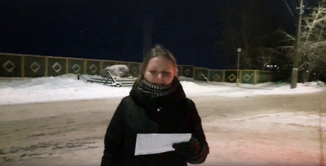 В Архангельске задержали двоих активистов из-за раздачи листовок о митинге против QR-кодов